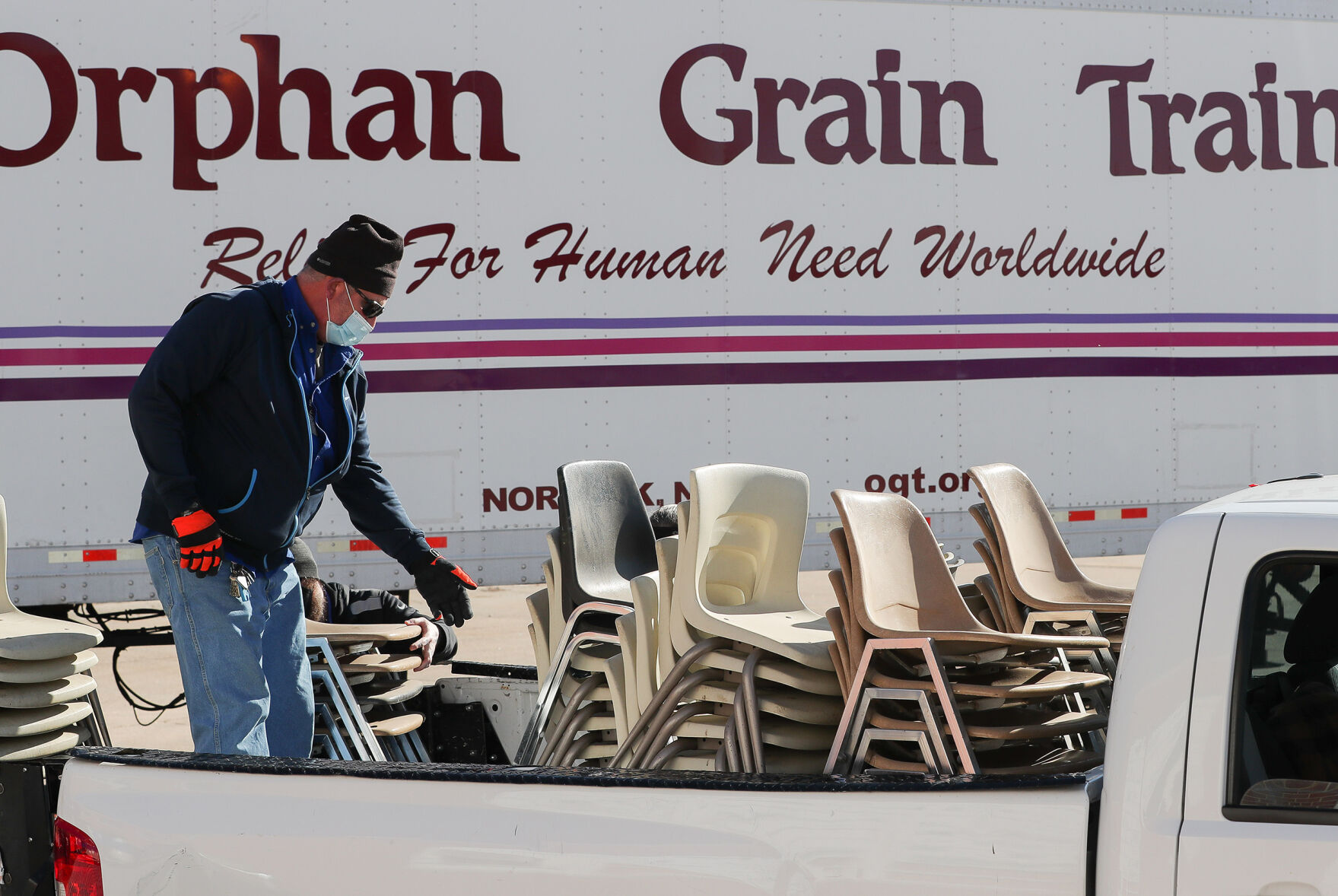 UNK furniture 3